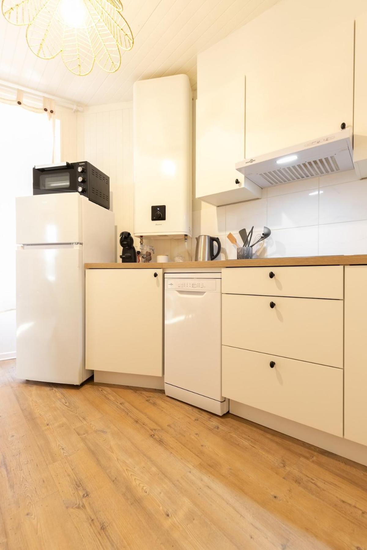 Au Petit Sommet 1 - Appartement Centre Ville 30M2 Modane Exterior photo